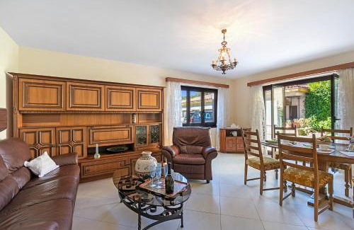 Losone House | Casa Ana 1 - Losone Center - Happy Rentals