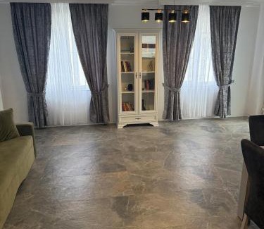 Sanmartin House | Casa Andreea 2