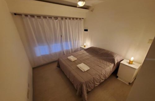 Monte Grande Apartment | Casa Azcuénaga - Parque - Zona comercial - Aerop 15 min