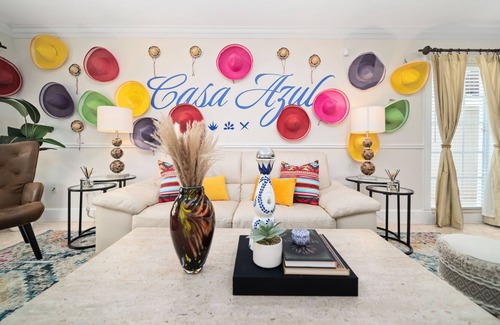 Northeast Coconut Grove Villa | Casa Azul 5BR 3BA