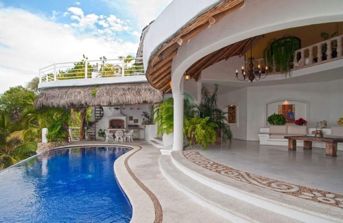 South Shore Hotel Area Villa | Casa Azul Profundo I II & III Private Oceanfront Villa up to 32 bedrooms