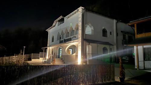 Calimanesti House | Casa Basarab