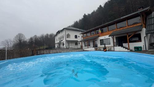 Calimanesti House | Casa Basarab