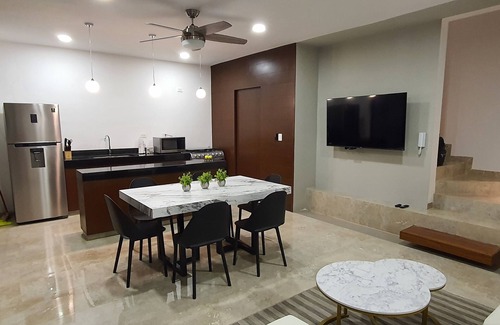 Merida Municipality House | Casa BJ37 Mérida Norte, la mejor ubicación.