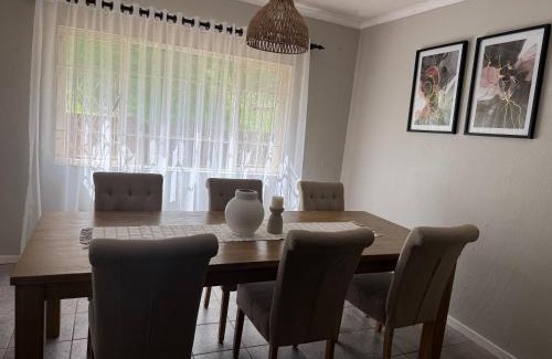 Warner Beach Apartment | Casa Blanca Home