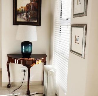 Oudtshoorn House | Casa Blanca