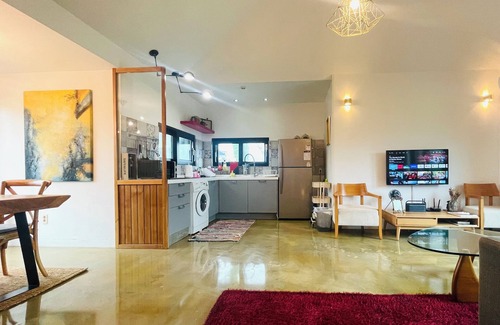 Gujwa Villa | Casa Bonbon