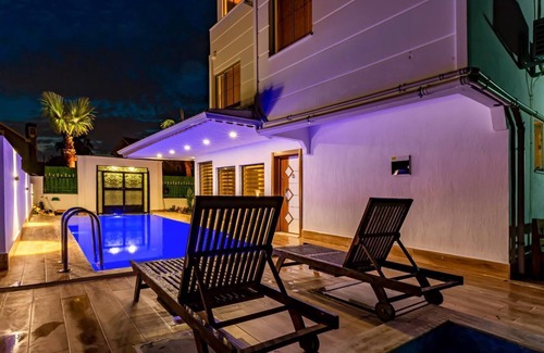 Kadriye Villa | CASA BONITA ❤️ Private Swimming Pool and Jacuzzi