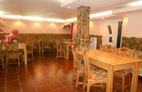 Cavnic House | Casa Bryanna