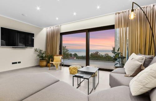 Opatija Villa | Casa Calme luxury villa surounded with nature Opatija including EVcharging station