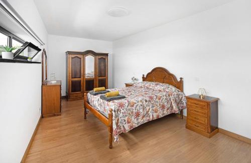 Porto Judeu House | Casa Caminho da Esperança