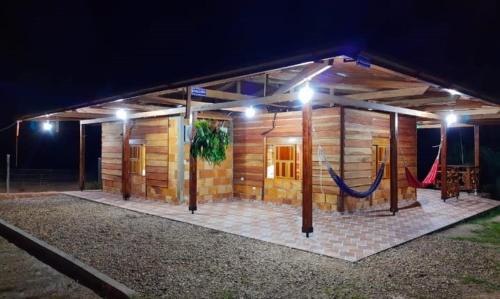 San Jose del Guaviare Ski Chalet | Casa Campestre Reina María