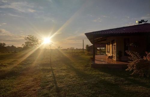 Villavicencio House | Casa Campestre El Cairo