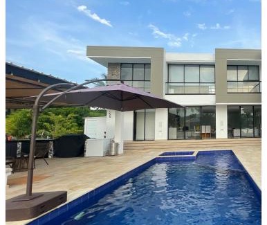 Girardot House | Casa Campestre Girardot Condominio Lagos del Peñón