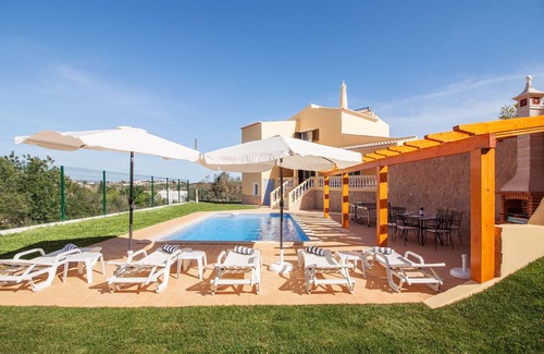 Lagoa e Carvoeiro Villa | Casa Carmo - Villa with private pool, billiards and table tennis.
