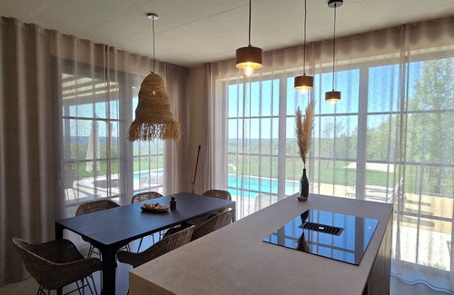Novaki Motovunski Villa | Casa CHA a villa immersed in nature and privacy with open views of Istrian hills