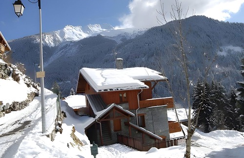 Champagny-en-Vanoise Ski Chalet | CASA-Chalet le Pointon 2 in Champagny-en-Vanoise