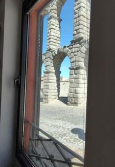 Segovia House | Casa completa, jardín privado y garaje VUT 40-0616