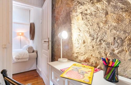 Celra House | casa con encanto en el bosque y a 10 min de Girona