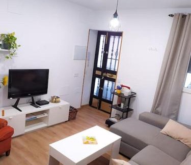 Almeria Centro Apartment | Casa con jardín