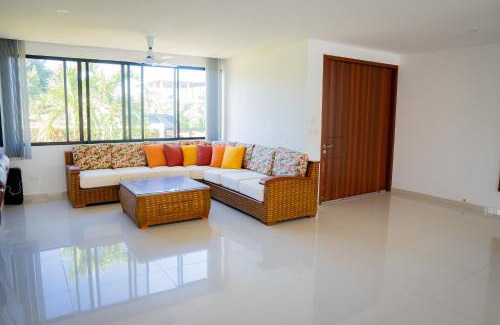 Girardot House | Casa con Piscina en Condominio Girardot