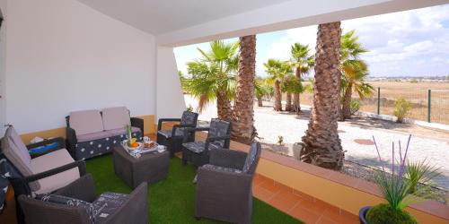 Castelo House | CASA CORAL