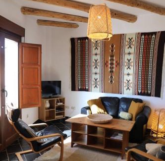 Canar Apartment | Casa corasol, a cozy, comfy, 2BR house- panoramic view and rooftop