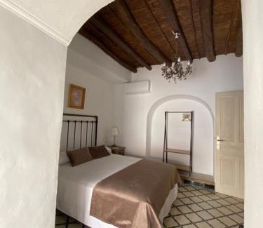 Montilla House | Casa Cordón