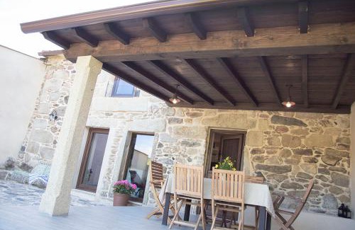 Outes House | Casa da Fonte