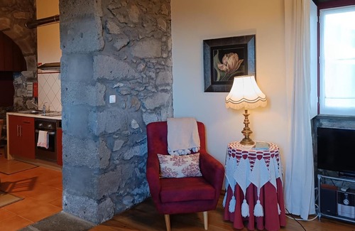 Algarvia House | Casa da Fonte - Historic Stone House in Azores