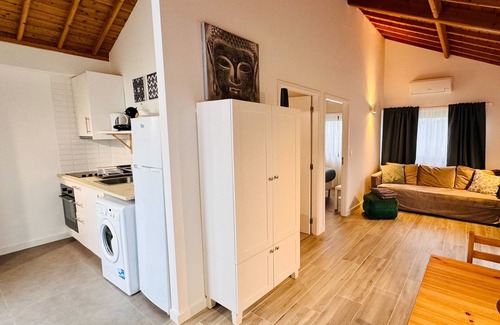 Biscoitos House | Casa da Gente T1 by PontaNegraAzores