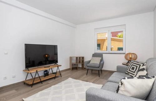 Setubal Villa | Casa da Madou