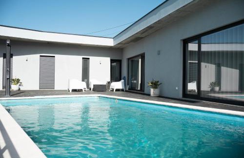 Ponte de Lima House | Casa da Posa - AL - Férias com Piscina , Natureza e Perto do Centro de Ponte de Lima