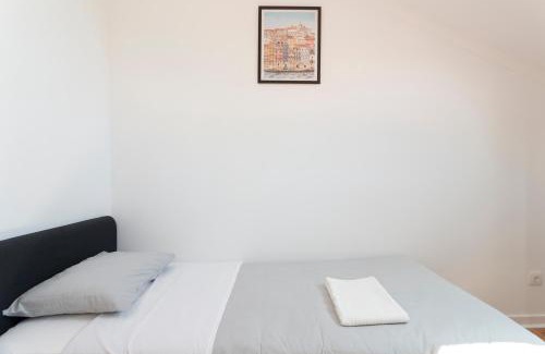 Linda-a-Velha Apartment | Casa da Vizinha