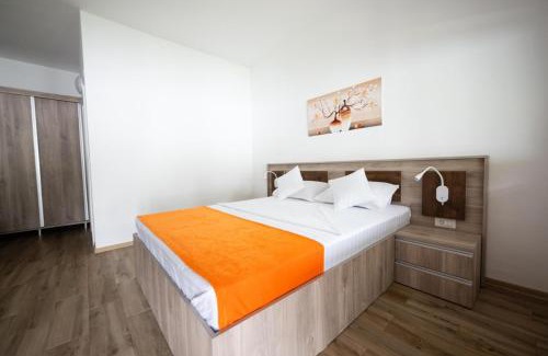 Eselnita House | Casa Dacia