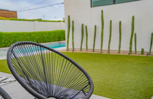 Coronado House | Casa Danesa - Pool - Golf - Luxe & Modern