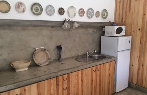 Furnas House | Casa das 2 Marias is a traditional Azorean house located in the center of Furnas