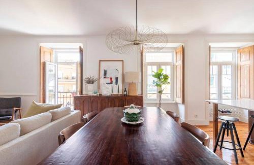 Penha de Franca Apartment | Casa das Flores 4BR + Office Space and A/C