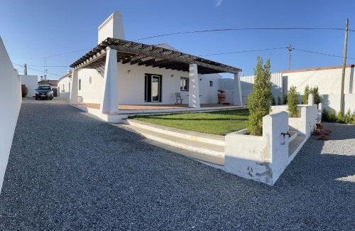 Sao Pedro do Corval House | Casa das Chaminés