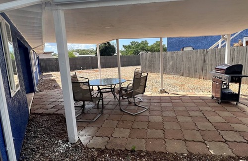 Sierra Vista House | Casa de Azul