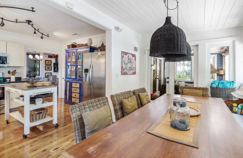 Old Town House | Casa De Cuba A Beach House - Cuban Flair Steps From Duval