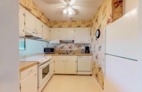 Surfside Beach Hotel | Casa De Floral