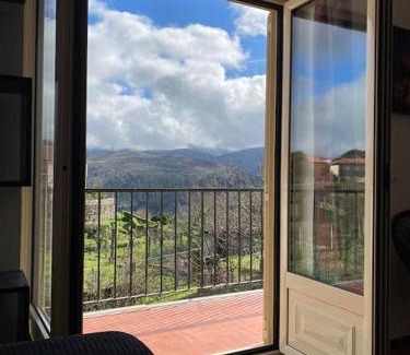 Arcos de Valdevez House | Casa de Jonathan