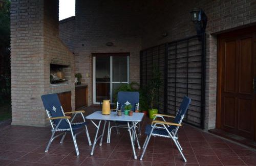 Villa La Bolsa Villa | Casa de las 3 chimeneas