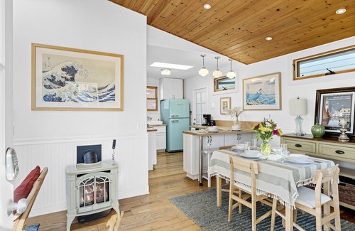 Village of La Jolla House | Casa de las Olas | Cozy 1BR La Jolla Getaway