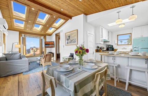 Village of La Jolla House | Casa de las Olas | Cozy 1BR La Jolla Getaway