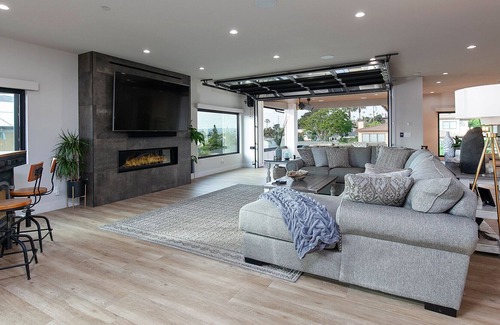Sunset Cliffs House | Casa de Lomas by the Beach