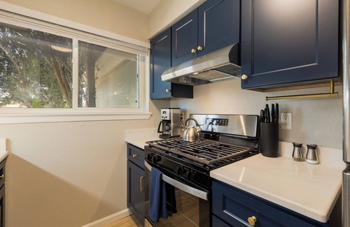 Albuquerque House | Casa De Los Globos/Luxury 2 Bedroom Home Walking Distance to Balloon Fiesta Park