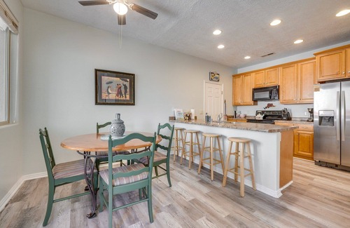 Mesquite Condo | Casa De Lucy | 2 BR Ground-Level Condo | Community Pool/Hot Tub & $500 Daily Activities | Sleeps 6