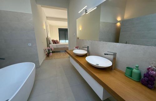 Se House | Casa De Mariposas Viola